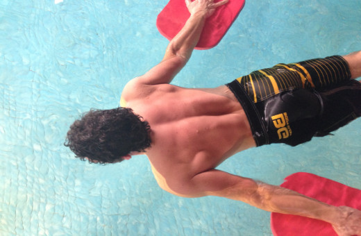 Aquatraining, Aquatherapie, Rumpfstabilisierung und Flexibilität für Skicross bei Margot Zeitvogel-Schönthier