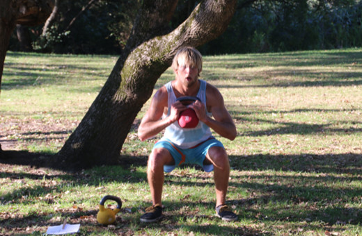 Merlin Schönthier, Surfer, Aufbautherapie nach Verletzung bei Heilpraktiker, Sportheilpraktiker, Holger Schönthier